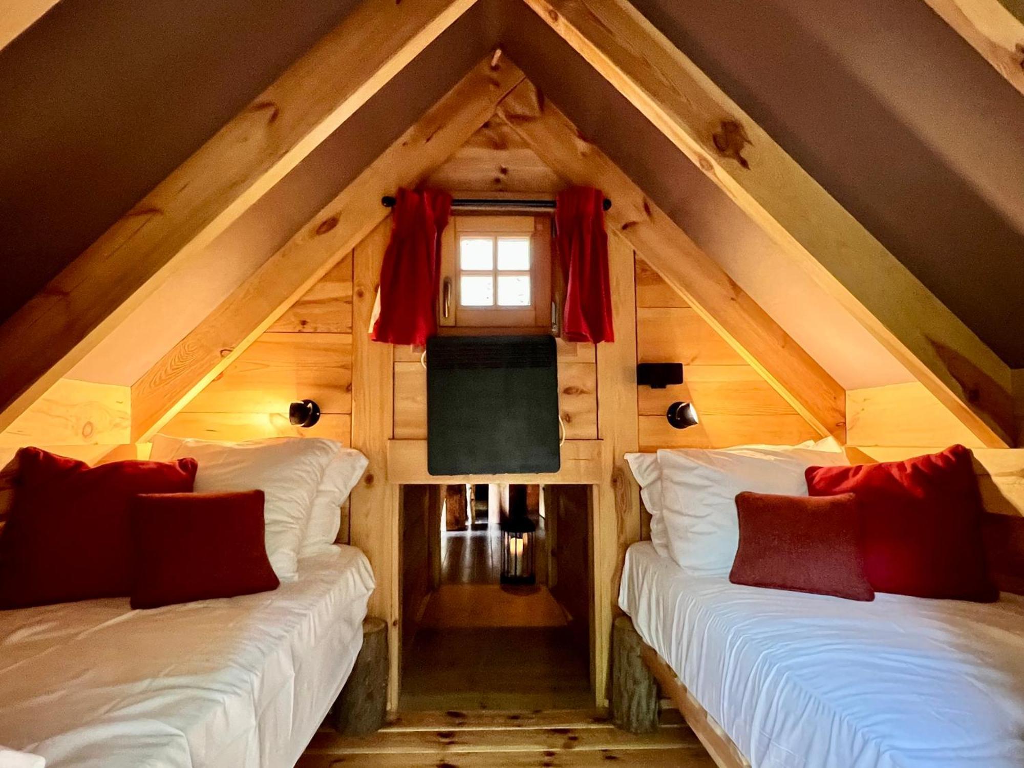 Les Cabanes De Rensiwez Mabompre Buitenkant foto