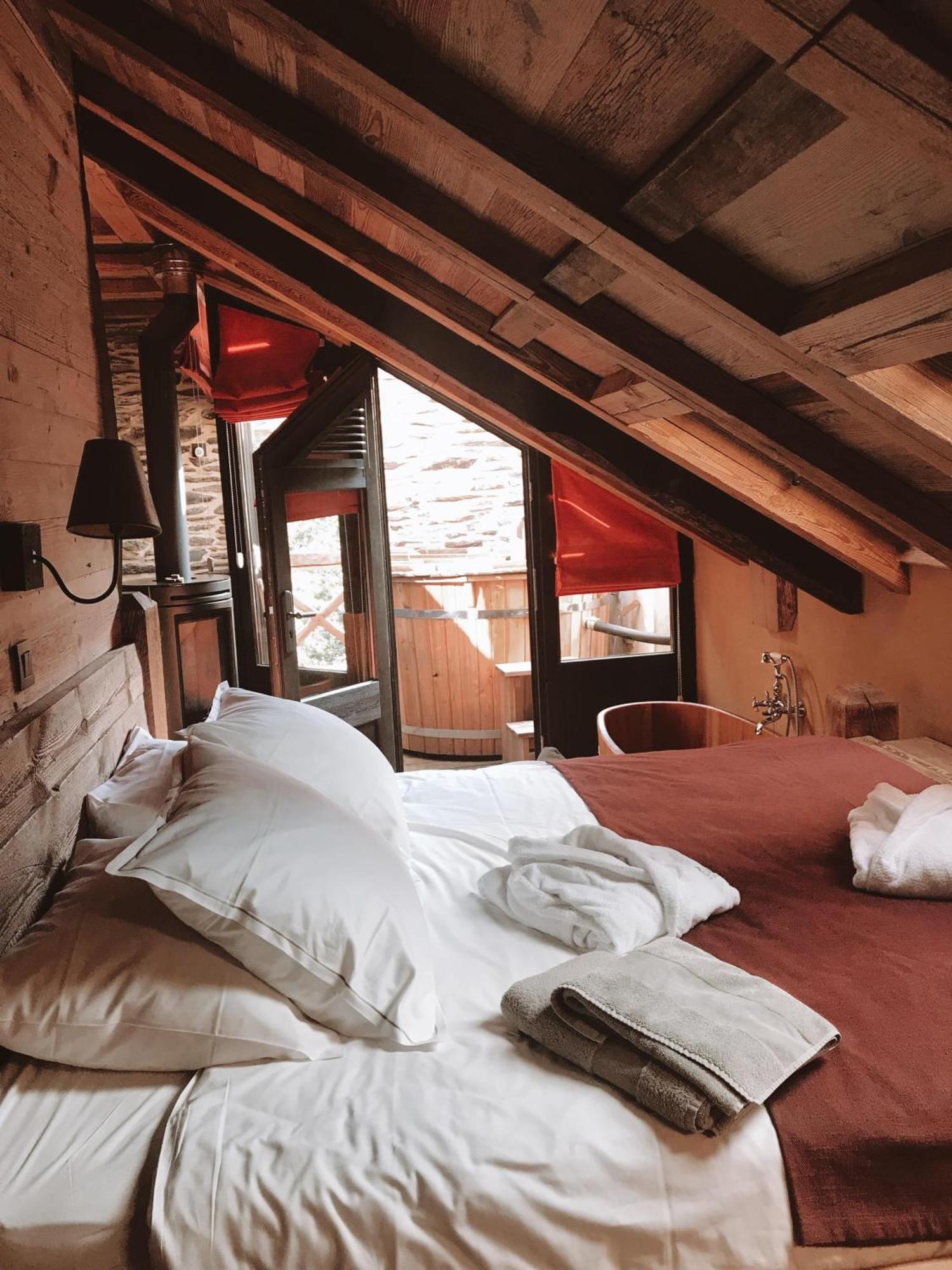 Les Cabanes De Rensiwez Mabompre Buitenkant foto