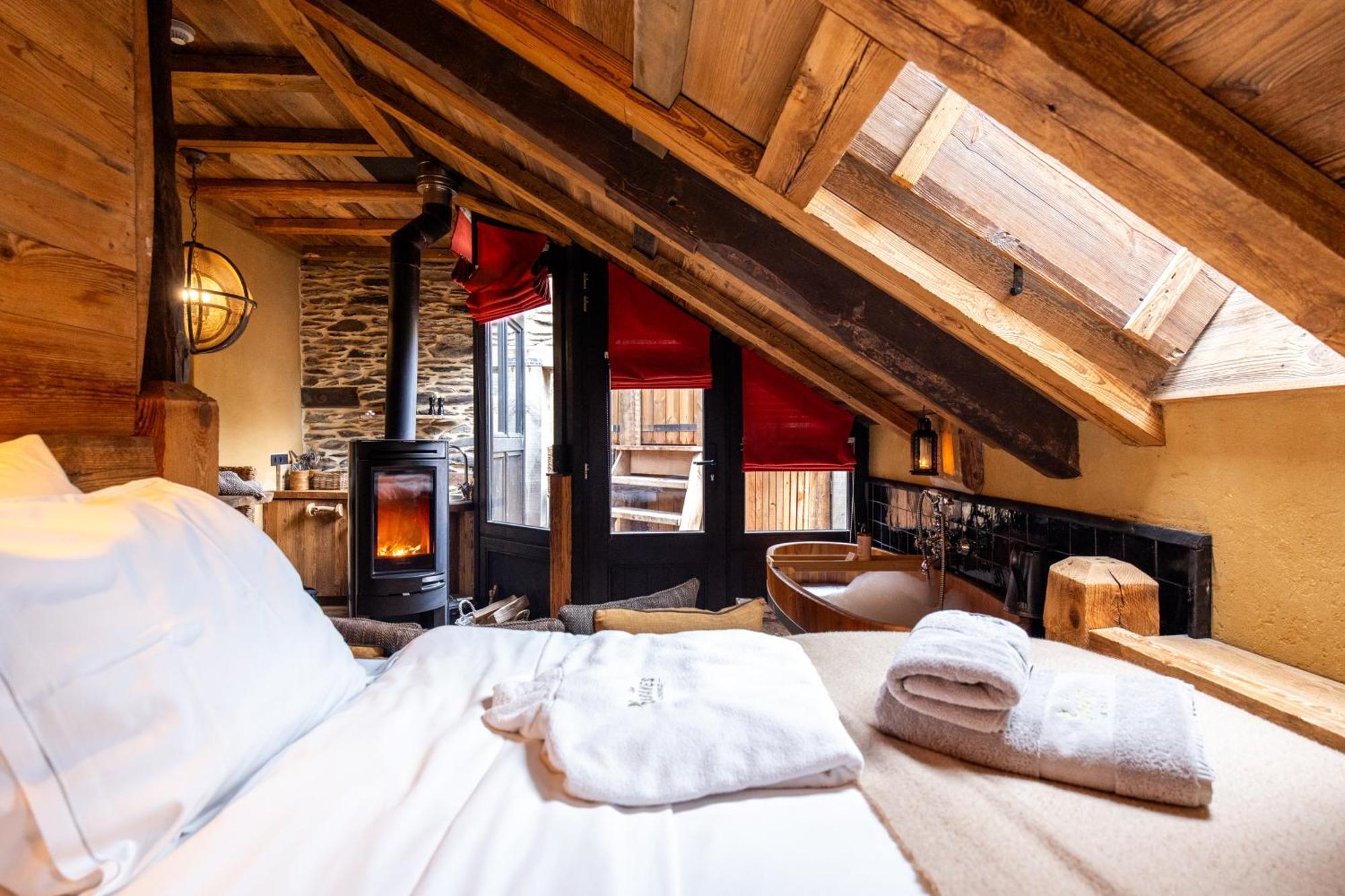 Les Cabanes De Rensiwez Mabompre Buitenkant foto
